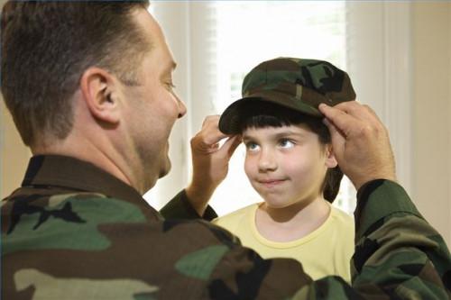 Hvordan være en militær pappa