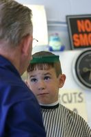 Første hårklipp for Kids