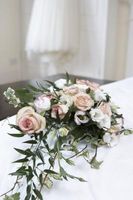 Hvordan lage en Wedding Cascade Bouquet