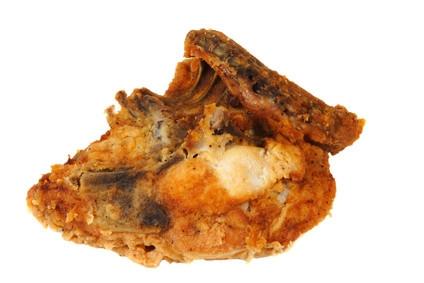 Hvordan Steriliser Chicken Bones