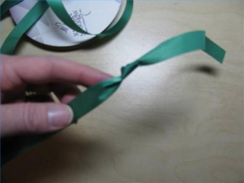 Hvordan lage Ribbons for Corsages