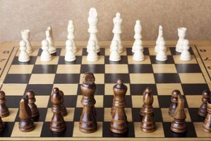 Hvordan Checkmate i fire Moves i sjakk
