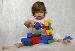 Hva er noen fysiske utvikling Aktiviteter for førskolebarn?