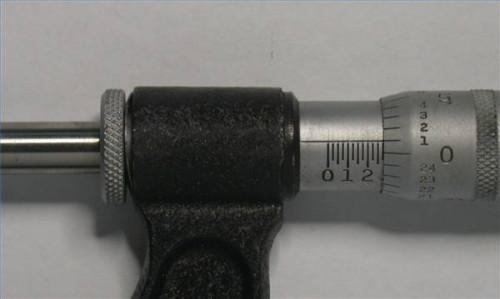 Hvordan Les Measuremements på et utvendig mikrometer