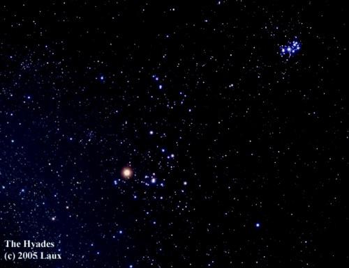 Hvordan identifisere mai Zodiac Constellation Taurus