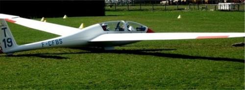 Hvordan Design en Balsa Wood Glider