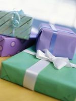 Flinke Gift Wrap Ideas