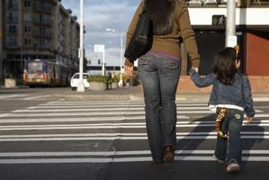 Hvordan lære barn Hvordan bruke Crosswalk