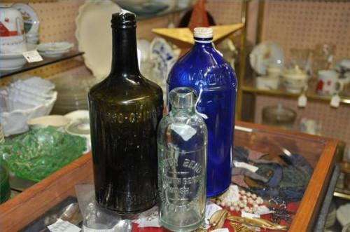 Hvordan identifisere antikke glassflasker