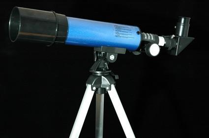 Hvordan finne Forstørrelse av en Telescope Lens