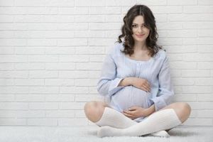 Hvordan Stopp hard avføring under graviditeten