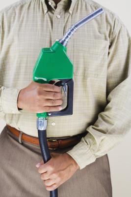 Ulempene ved å bruke Gasohol som et alternativt drivstoff kilde til Bensin