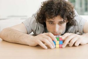 Hvordan Beat en 4X4 Rubiks kube