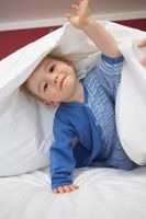 Hvordan Sett en smårolling å sove Raskere