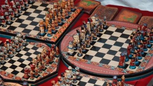Om Medieval sjakk sett