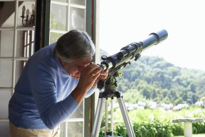 Hvordan øke Forstørrelse på et teleskop